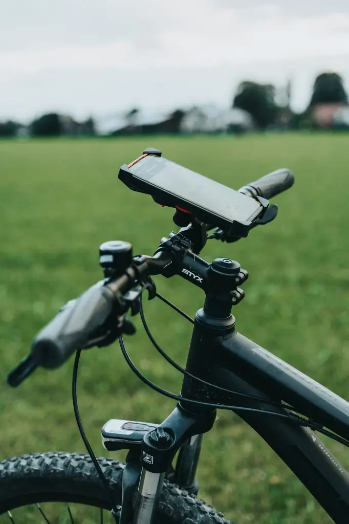 Basic Handlebar Phone Mount